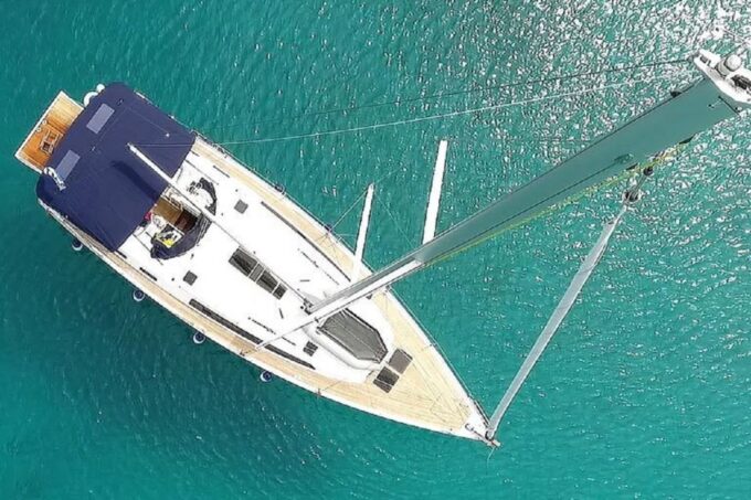 Heraklion: Sailing to Dia Island With Lunch on Bavaria 51 - Experience the Seafood Pasta Lunch