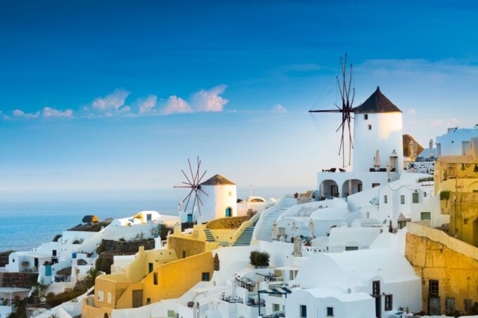 Heraklion: Santorini Day Trip With Boat Transfer & Oia Visit - Optional Volcano Boat Tour