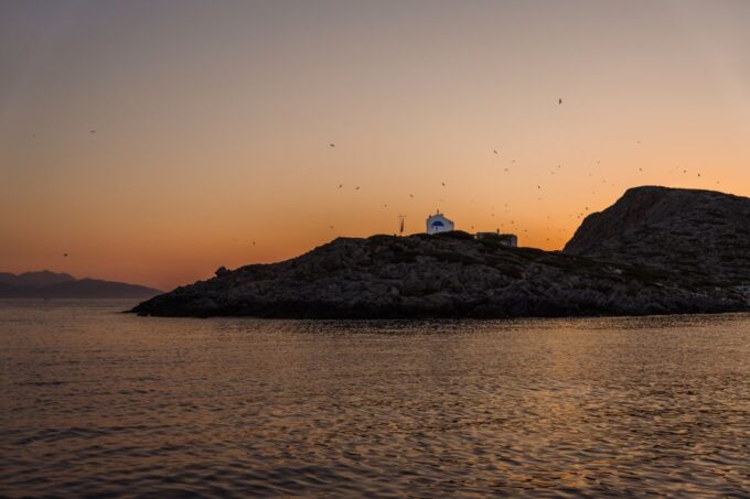 Heraklion: Sunset Sailing Cruise Dia Island With Snorkeling - Packing Recommendations