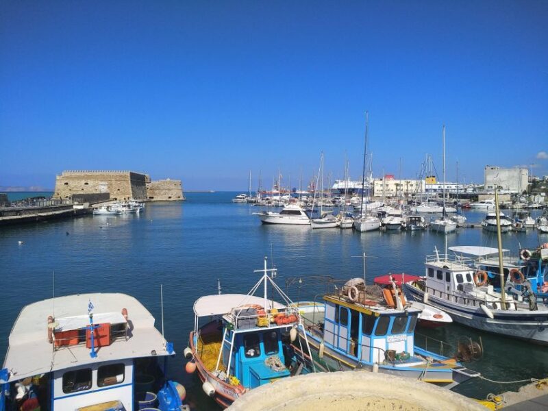 Heraklion: Walking City Tour & Wine Tasting - Exploring Charming Neighborhoods