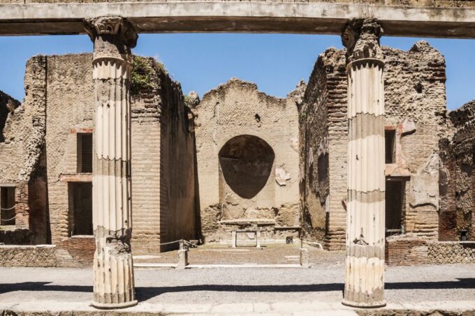 Herculaneum 2-Hour Private Guided Tour - Exploring Herculaneums Preserved Ruins