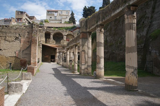 Herculaneum Half-Day Trip From Naples With Lunch - Exploring the Ancient City of Herculaneum