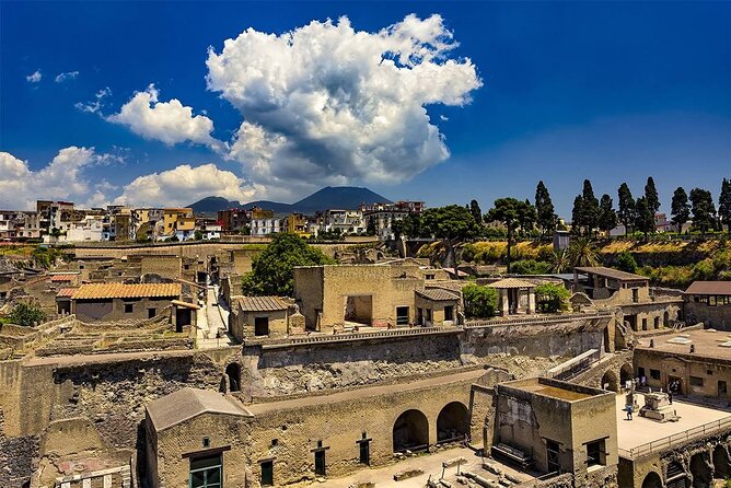 Herculaneum Skip-The-Line Experience With Easy Lunch Included - Exploring Herculaneums Ancient Ruins