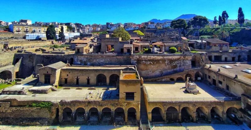 Herculaneum With an Archaelogical Guide & Ticket - Itinerary