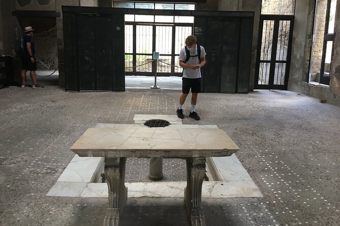 Herculaneum With an Archaeologist, the Original !!!! - Booking Information