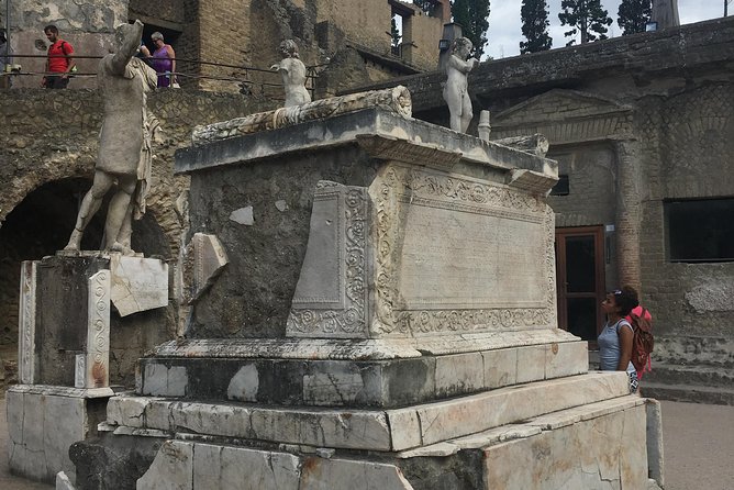 Herculaneum With an Archaeologist, the Original !!!! - Archaeologist Expertise