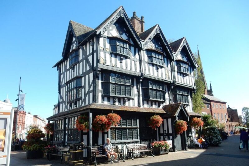 Hereford: Quirky Self-Guided Smartphone Heritage Walks - The Role of a Portress