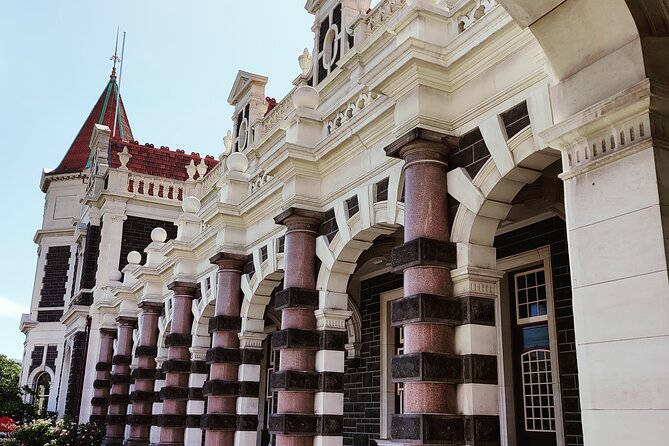 Heritage City and Larnach Castle Van Tour With Historian Guide - Traveler Experiences and Reviews