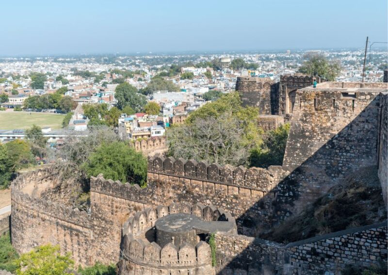 Heritage & Cultural Walk of Jhansi (Guided Walking Tour) - Key Points