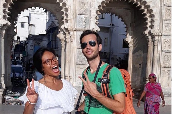 Heritage & Cultural Walk of Udaipur (2 Hours Guided Walking Tour) - Heritage and Cultural Highlights