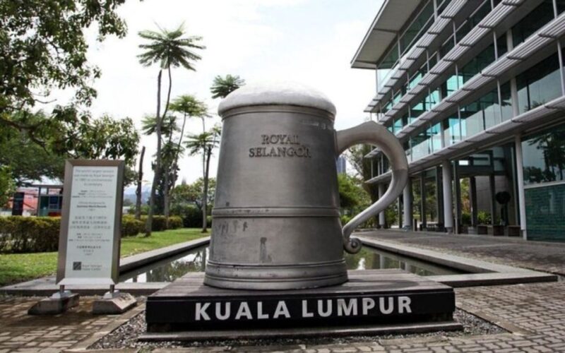 Heritage Tour: Discover Batu Caves & Thean Hou Temple - Transportation and Driver Information