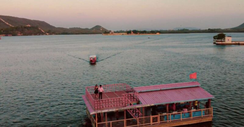 Heritage Tour : Private Boat, Havelis, City Walk & High Tea - Key Points
