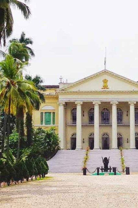 Heritage Walking Tour With Victoria Memorial Hall - Exploring British Colonial Architecture