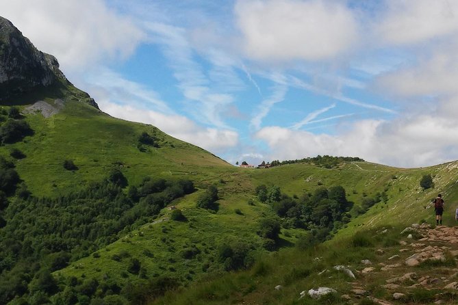 Hernio Mountain Hiking in Small Group - Scenic Views and Basque Culture