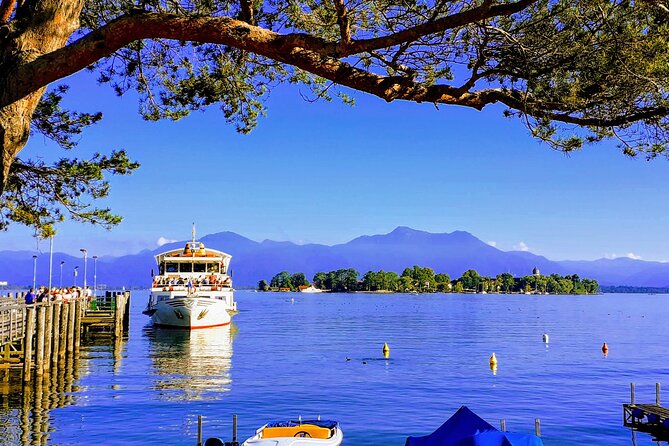 Herrenchiemsee Palace EXCLUSIVE Lake Chiemsee Tour With Salzburg or EAGLES NEST From Munich - Knowledgeable and Experienced Tour Guide