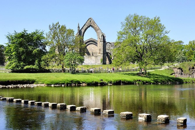 Herriot and Yorkshire Dales Day Trip From York - Filming Locations