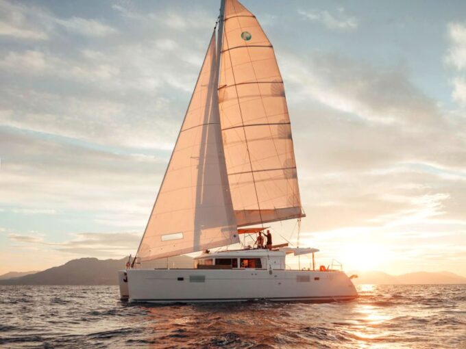 Hersonissos: Sunset Catamaran Trip With Finger Food & Drinks - Customer Feedback and Ratings