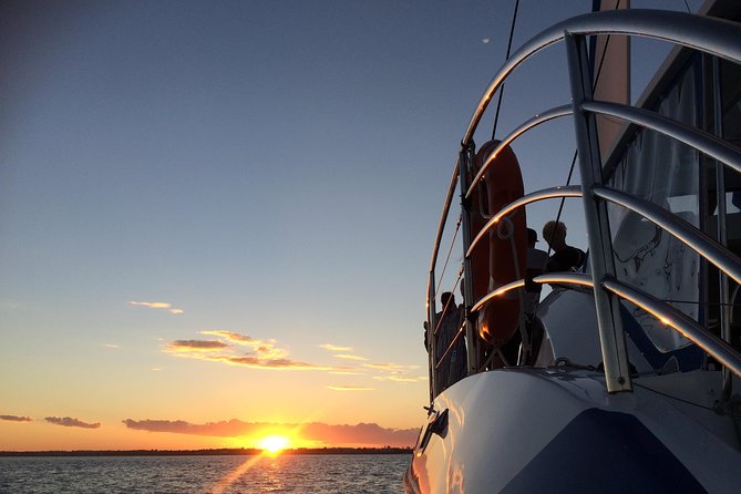 Hervey Bay Champagne Sunset Sail - Inclusion Details