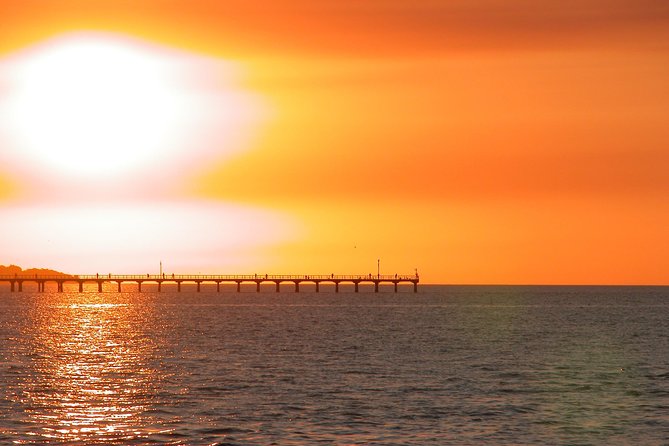 Hervey Bay Champagne Sunset Sail - Beverage and Dining Offerings
