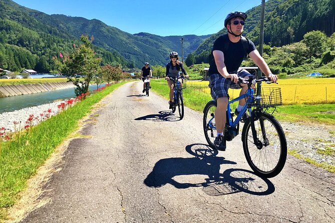 Hida Private E-Bike Tour With Premium Lunch and Farm Experience - Explore Hida Countryside