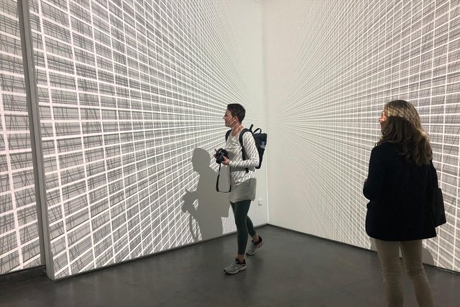 Hidden Art Galleries and Artists Studio in Madrid - Meeting and End Points