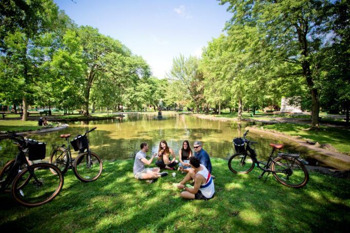 Hidden Gems Bike Tour – Plateau, Mile-End, Jean Talon Market - Frequently Asked Questions