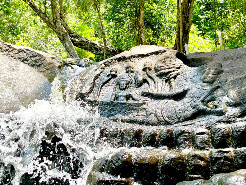 Hidden Gems of Cambodia: Kbal Spean and Banteay Srei Temple - Cambodian Cuisine Experience