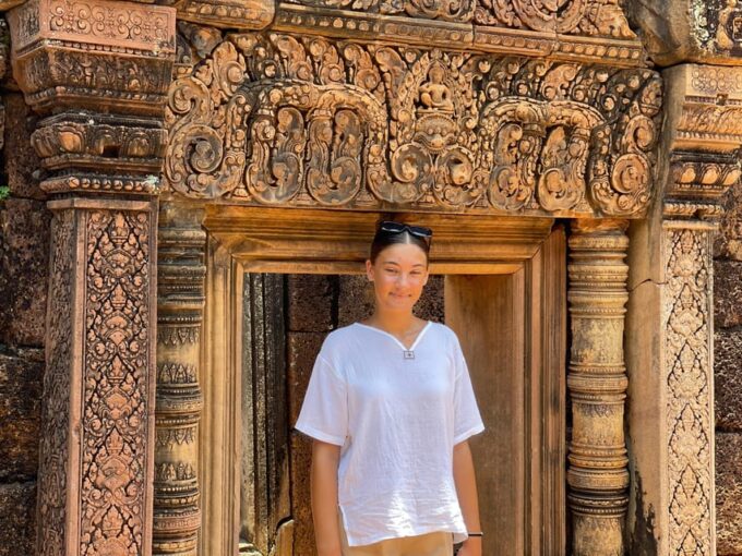Hidden Gems of Cambodia: Kbal Spean and Banteay Srei Temple - Expert Guidance Highlights