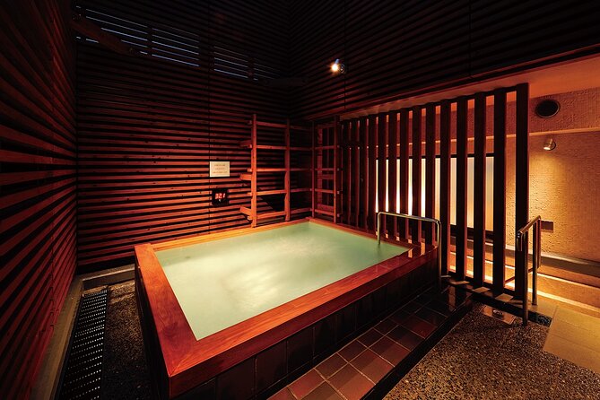Hidden Local Tokyo Night: Sushi, Sake and Karaoke Tour - Participation Details