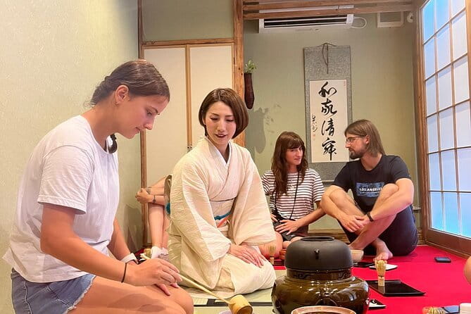 Hidden Sake Tasting And Izakaya Gourmet Tour in Osaka - Discovering the Intersection of Tradition and Modernity