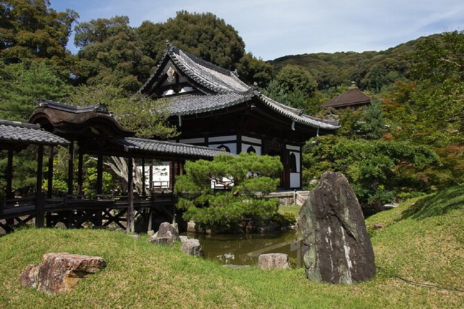 Higashiyama Kiyomizudera and Yasaka Shrine Discovery Walking Tour - Inclusions