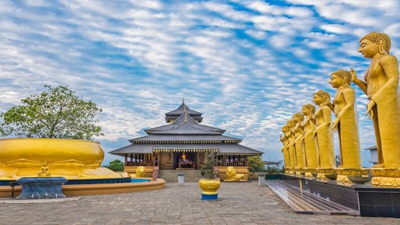 Highilghts Places in High Country of Sri Lanka (Kandy)By Tuk - Gadaladeniya Temple