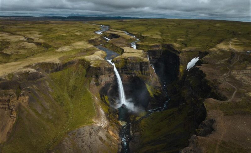 Highlands & Landmannalaugar Tour With Photo Package - Visiting Iconic Waterfalls