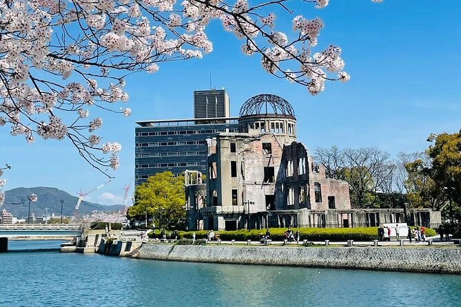 Highlight of Hiroshima With Licensed Guide (6h) - Experiencing Itsukushima Shrine