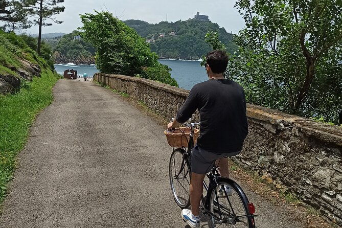 Highlight of San Sebastian Riding a Bike - Meeting Point and Pickup Location