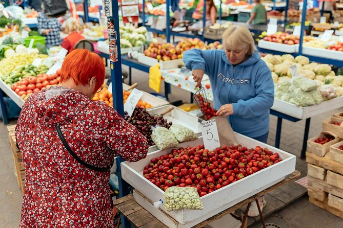 Highlights & Hidden Gems of Krakow - Sustainable & Carbon-Neutral
