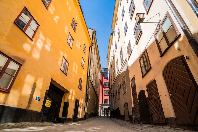 Highlights & Hidden Gems of Stockholm Private City Tour - Host Response