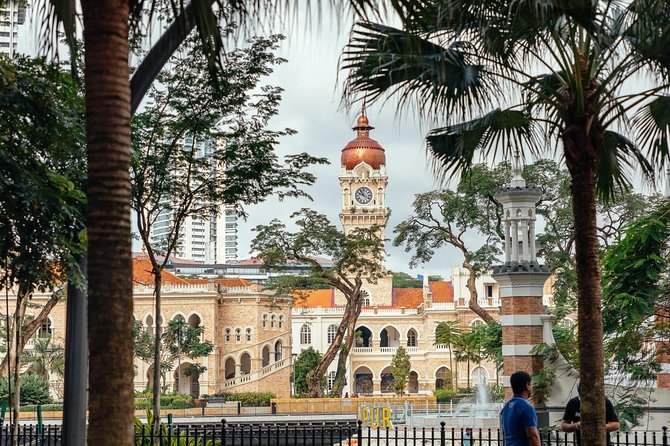 Highlights & Hidden Gems With Locals: Best of Kuala Lumpur Private Tour - National Mosque (Masjid Negara)