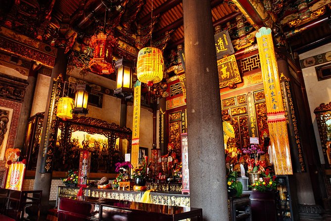 Highlights & Hidden Gems With Locals: Best of Taipei Private Tour - Personalized Private Tour Experience