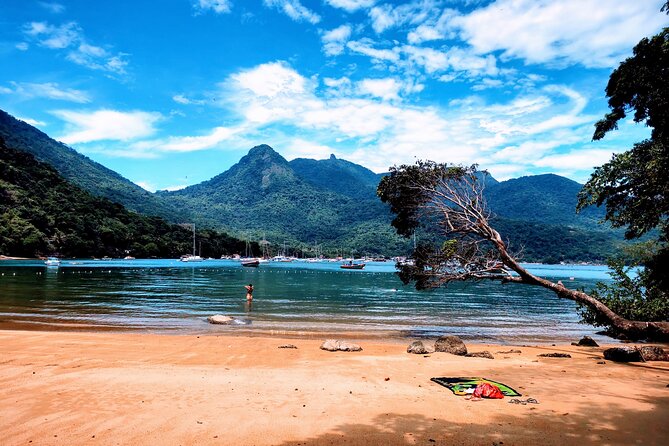 Highlights of Abraão Cove on a Half Day Hike in Ilha Grande - Adventurous Trail Hiking