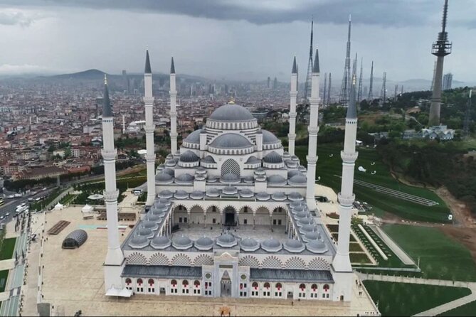 Highlights of Europe & Asia Continents With Topkapı Palace-Harem - Tour Schedule and Accessibility