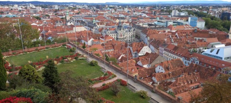 Highlights of Graz: Guided Walk - Landhaushof and Arsenal
