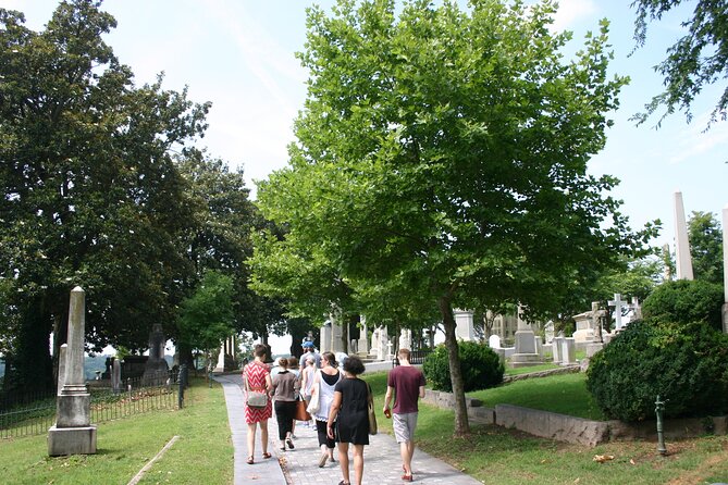 Highlights of Hollywood Cemetery Walking Tour - Resting Place of Presidents and Generals