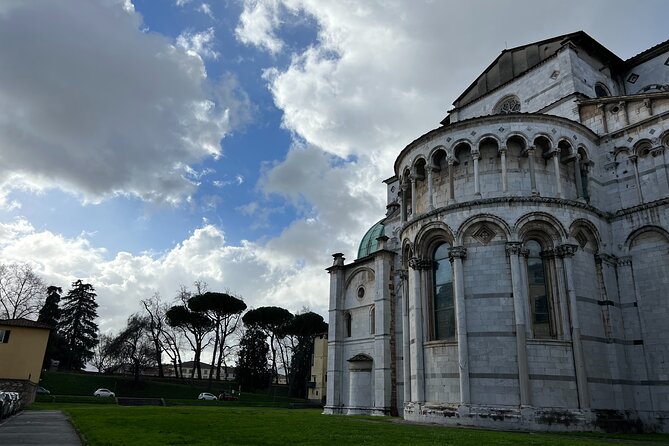 Highlights of Lucca Small Group Guided Tour - Pricing and Availability