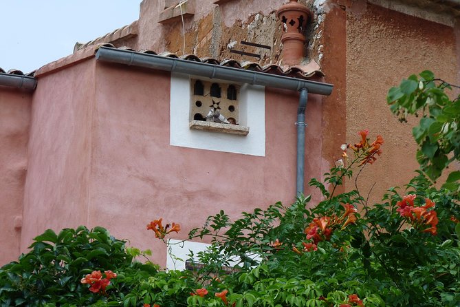 Highlights of Provence: Chateauneuf Du Pape & Luberon - Explore Roussillons Colorful Houses
