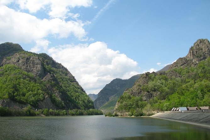 Highlights of Romania - Cultural Immersion in Viscri