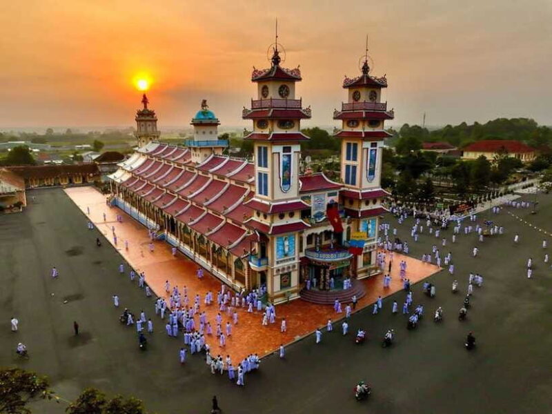 Highlights of Tay Ninh Day Trip With Food - Food and Dining