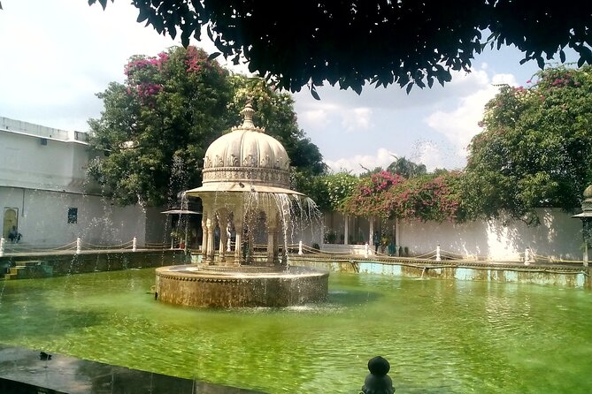 Highlights of Udaipur : a Private Guided Tour - Guest Safety and Comfort Prioritized