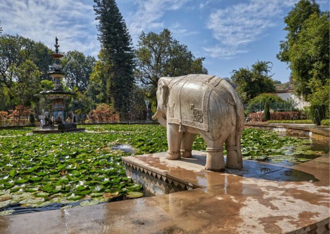Highlights of Udaipur City -Guided Half-Day Car Tour - Pickup and Drop-off Locations
