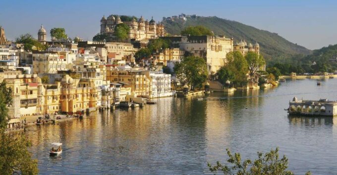 Highlights of Udaipur City -Guided Half-Day Car Tour - Frequently Asked Questions